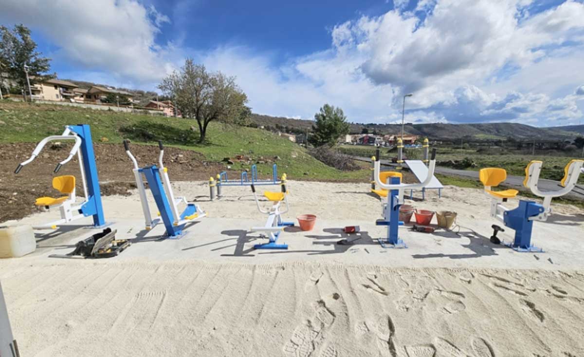 Palestra all'aperto con vista mare, foto generica