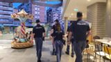 Roma, vende alimenti scaduti nel negozio sporco: sospesa la licenza