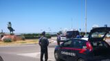 Ostia, cerca di sfuggire ai controlli: schiaffi e spintoni ai carabinieri, arrestato 42enne