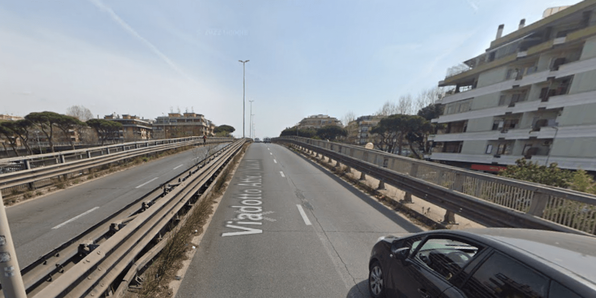 Ostia Viadotto Attico Tabacchi