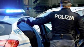 Roma, inseguimento sulla Cassia: 4 agenti feriti di cui 2 con trauma cranico, i 4 arrestati con precedenti per reati contro il patrimonio