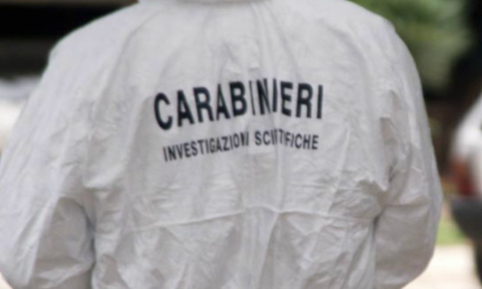 Carabinieri scientifica per omicidio suicidio nettuno
