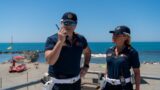 Ostia, lotta ai venditori abusivi in spiaggia: la ‘merce’ nascosta vicino al Pontile