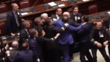 Rissa alla Camera dei Deputati: Donno (M5S) preso a pugni