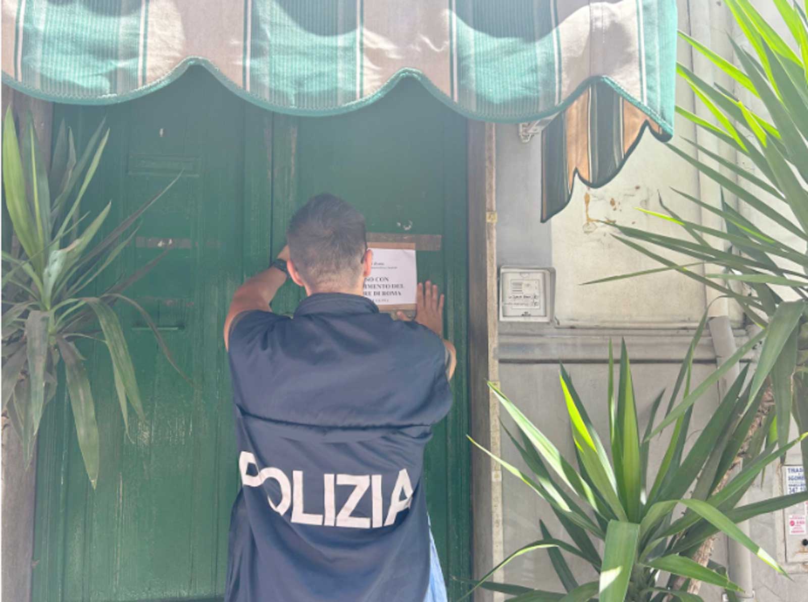 Una delle tre strutture chiuse dalla Questura di Roma nel centro della Capitale