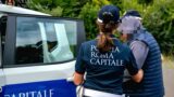 Esquilino, prima litiga con dei connazionali, poi picchia gli agenti e li manda in ospedale
