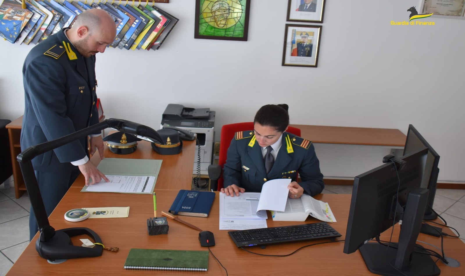 Controlli della guadia di finanza ad Aprilia in una società