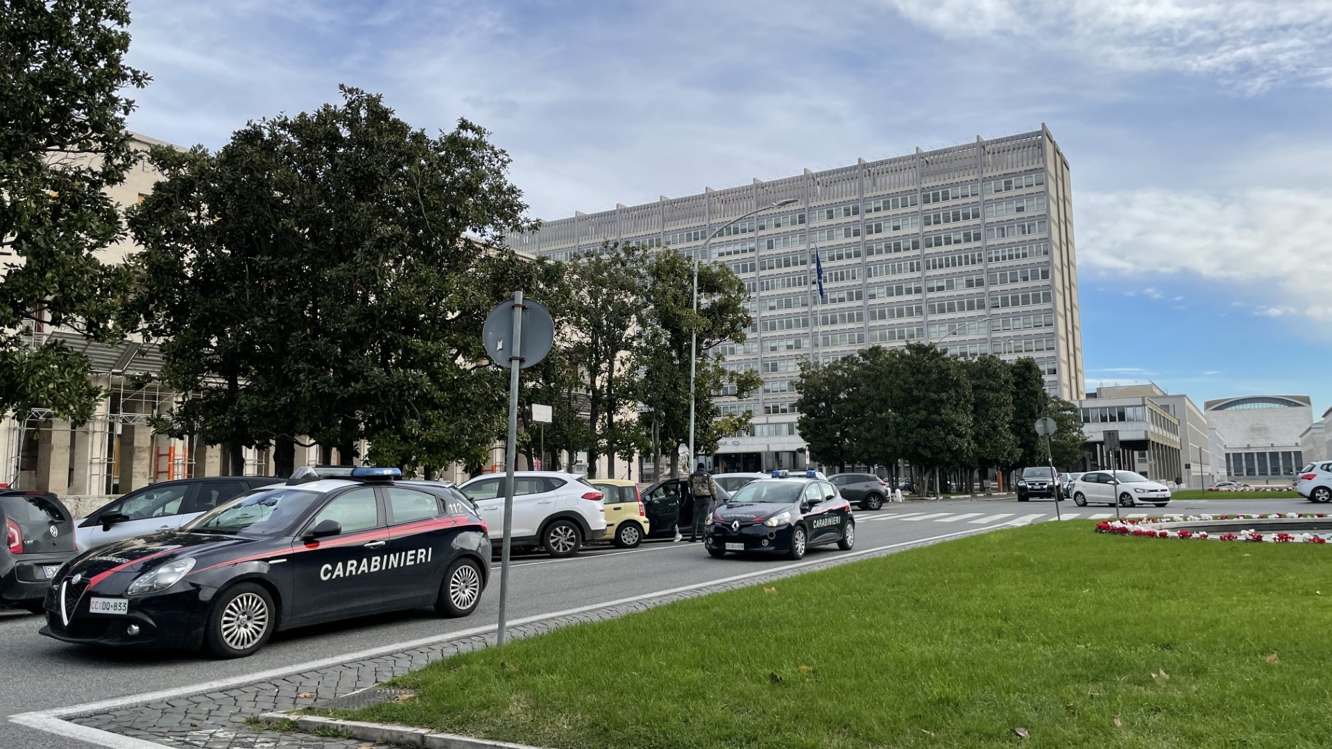 thumbnail_EUR - Controlli dei Carabinieri