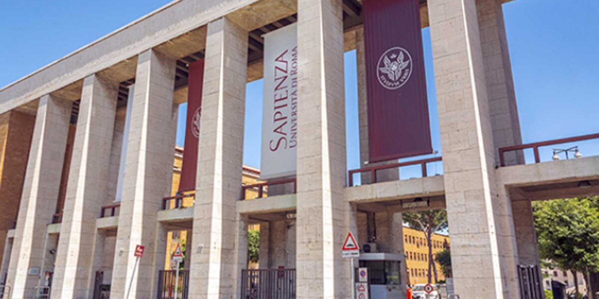 Roma, l'ingresso dell'Università Sapienza