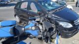 Anzio, non rispetta lo stop e prende in pieno un poliziotto di pattuglia in moto: 27enne in codice rosso (FOTO)