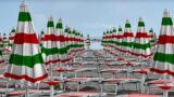 Balneari in sciopero, domani ombrelloni chiusi per 2 ore