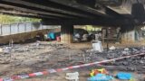 Roma, vasto incendio in un accampamento abusivo al Nuovo Salario: quartiere invaso dal fumo (FOTO)