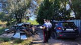 Roma, discarica abusiva con cani feriti (e legati) abbandonati: denunciato 45enne straniero
