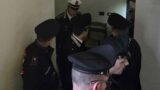 Ciampino, sgomberato l’alloggio ATER occupato dai Casamonica: sequestrata una katana