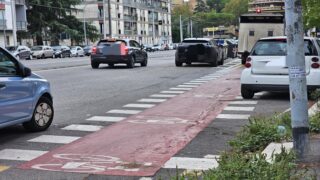Nuovo codice della strada: multe fino a 10 euro per ogni km oltre il limite, patente a 17 anni e sorpasso a destra. Ecco cosa può cambiare