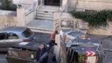 Roma, ‘Sylvester Secchione’ in azione a Ponte Lungo: ribalta i cassonetti e danneggia 8 auto