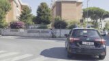 Roma, 15enne rapinato mentre va a scuola: in quattro gli strappano la collanina d’oro dal collo. Arrestati