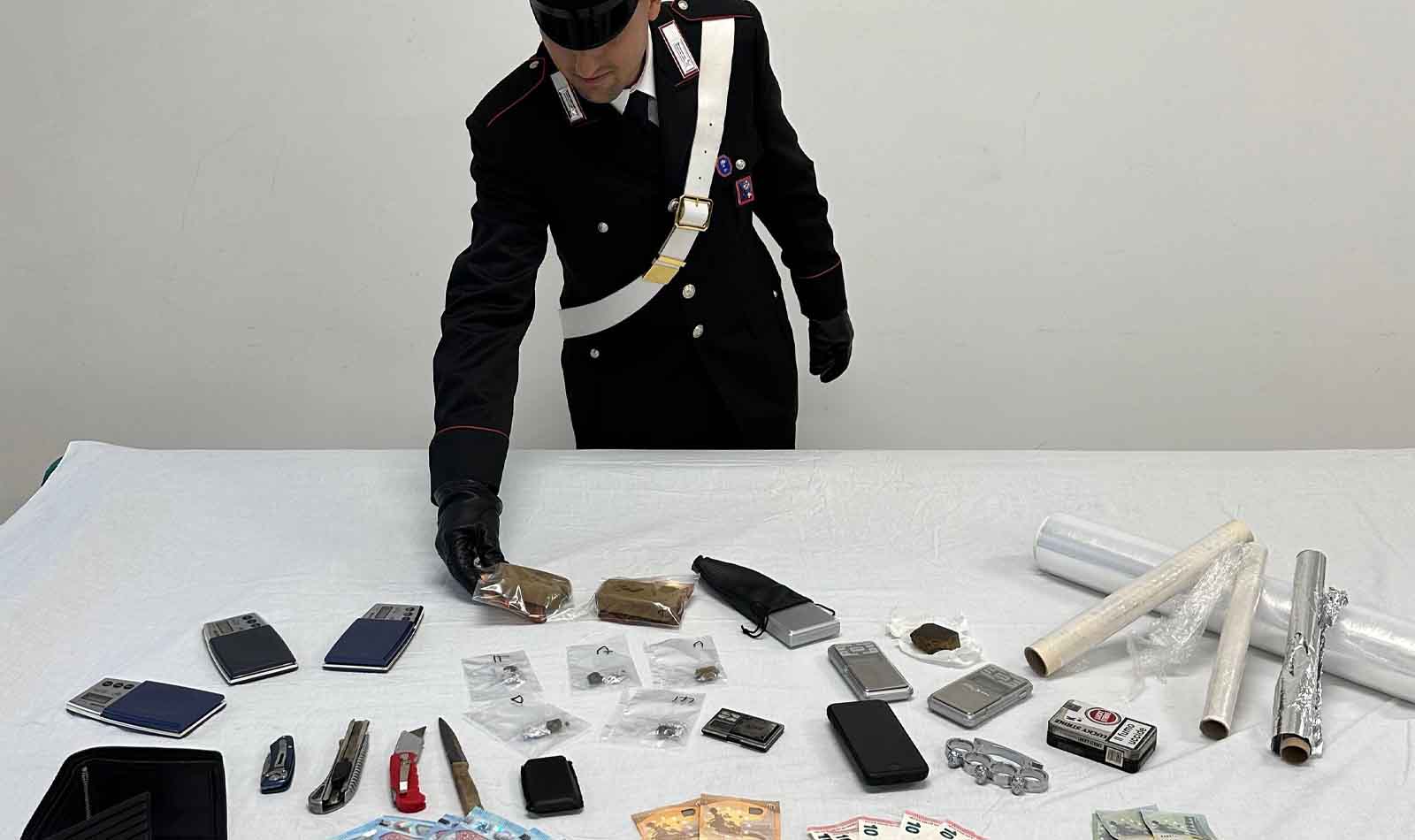 Spaccio di droga Carabinieri
