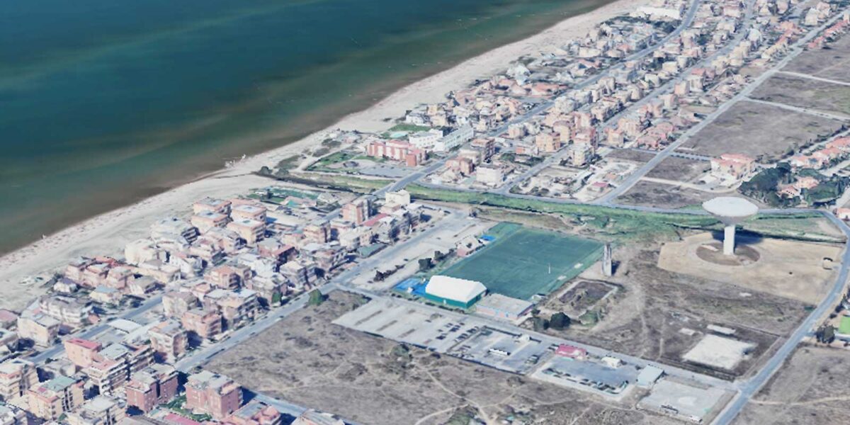 Torvaianica, un impianto sportivo nei pressi di via Olanda, foto Google Heart