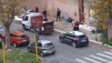 Ostia, blitz dei carabinieri nel mercatino abusivo: via gli ambulanti (FOTO)