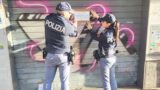 Roma, maxi rissa con bastoni e bottiglie nel bar a Don Bosco: 3 arresti e sigilli al locale