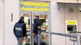 Roma, si presenta come un prete alle Poste per un prestito: era un pluripregiudicato