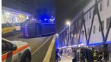 Roma, veicolo si ribalta in serata a Casal De Pazzi: ferito il conducente, traffico in tilt nella zona (FOTO)