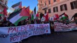 Centro di Roma bloccato per il corteo pro Palestina, 15mila partecipanti e disagi alla viabilità (FOTO)