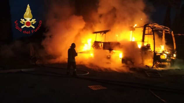 Incendio Pullman turistico