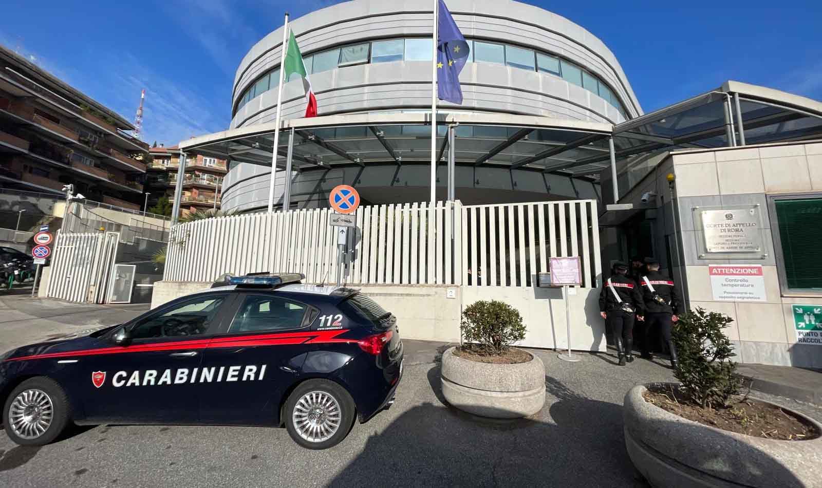 Allarme bomba a Roma Tribunale corte di Cassazione