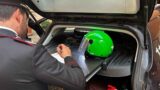 Roma, i caschi dello sharing vanno a ruba: 12 denunce