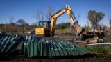 Roma, addio al muro di lamiere: il Parco di Centocelle rinasce (ma le incognite restano)