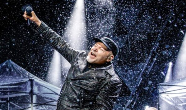 Roma, Vasco Rossi annuncia la festa dei 50 anni, scatta il toto-location: Tor Vergata in pole