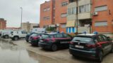 Ardea, prova a rubare elettrodomestici e prende a pugni un dipendente: arrestato 47enne