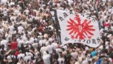 Roma-Eintracht Francoforte: in arrivo 3500 tifosi che nel 2023 demolirono Napoli