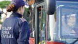 Roma, donna di 71 anni affetta da Alzheimer scompare da casa: ritrovata dalla Polizia Locale