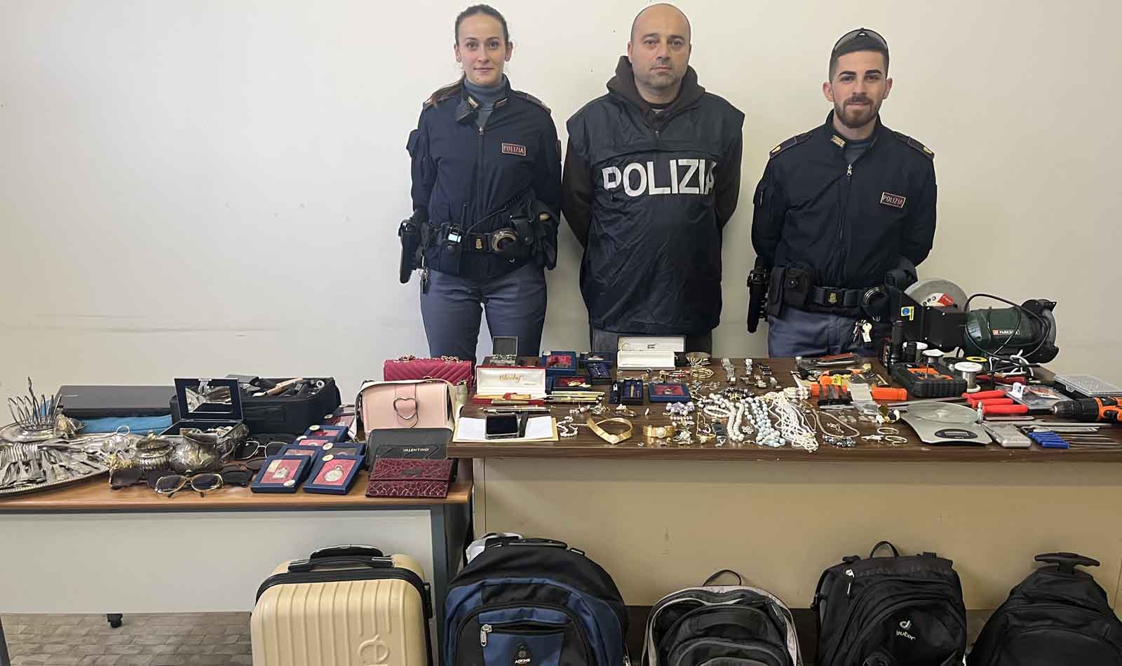 Roma, ladri incastrati dal trucco della colla sorpresi da due poliziotti fuori servizio