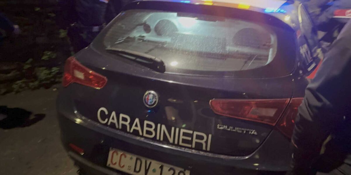 Controlli dei carabinieri al Tuscolano