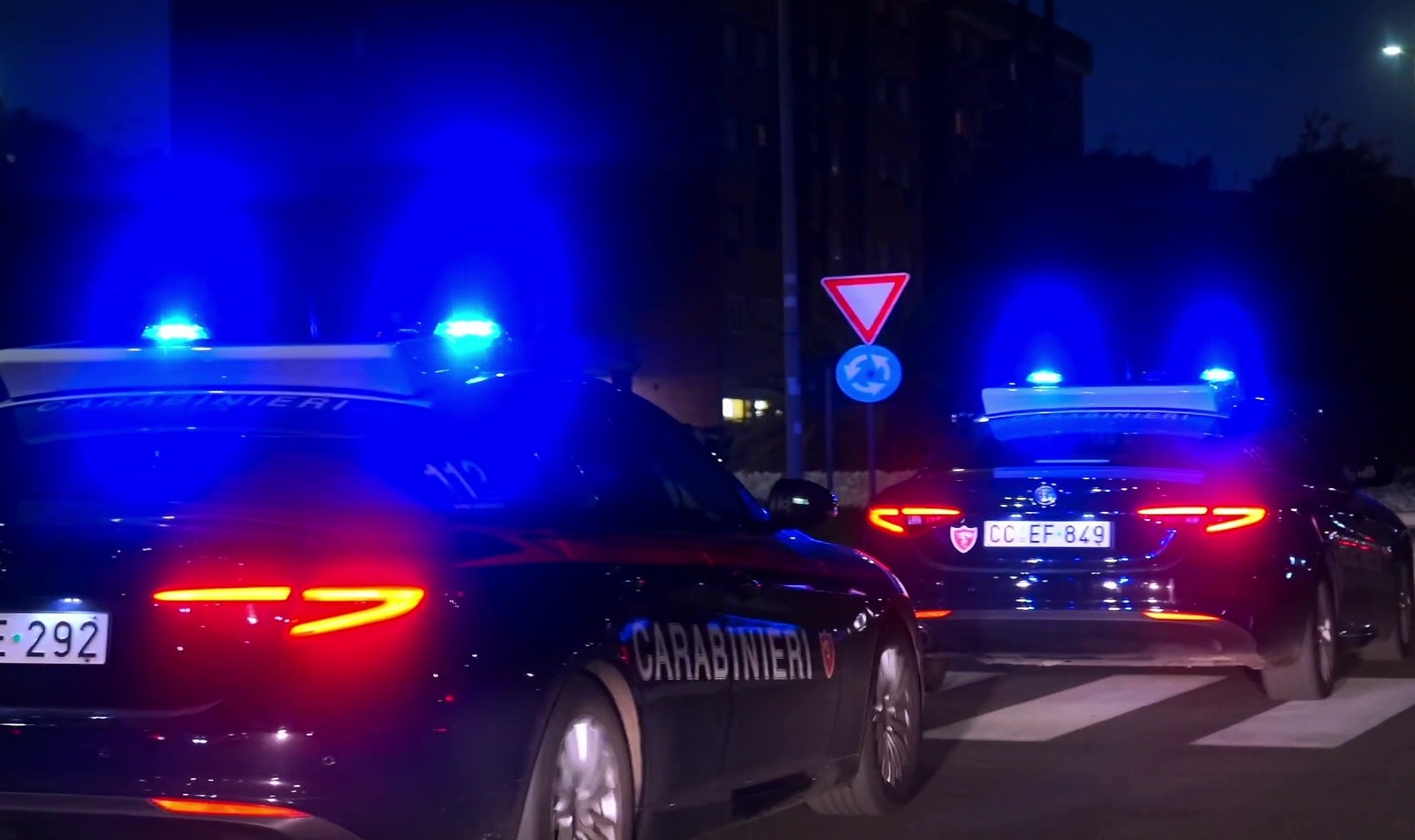 Carabinieri di notte a Roma per intervento