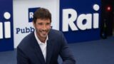 Stasera tutto è possibile 2025, torna Stefano De Martino su Rai 2 dal 28 gennaio: ospiti prima puntata stasera e cast