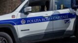 Roma, stretta contro la prostituzione a Villa Gordiani: 10 fermi, 4 denunce per atti osceni