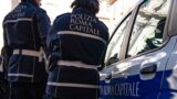 Roma, follia alla Fontana di Trevi: tre turisti provano a tuffarsi