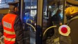 Roma, paura nella notte a Prima Porta: sassi contro gli autobus, denunciati anche 3 minorenni