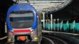 Roma-Albano: treno urta un uomo, lui si rialza e se ne va