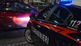 Roma, fuga da film: lanciano fumogeni per sfuggire ai carabinieri, poi scappano a folle velocità