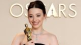 Chi è Mikey Madison, la nuova star di Hollywood: dall’intuizione di Tarantino al trionfo agli Oscar
