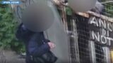 Roma, blitz all’ex borghetto di via dell’Acqua Bullicante: spacciatori in fuga tra le rovine