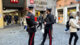 Roma, ondata di furti su metro e bus: fermati 11 borseggiatori in poche ore