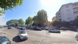 Roma, lite in piazza Righi: scende dall’auto e colpisce il parabrezza, poi aggredisce l’agente