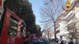 Tragedia a Roma, scoppia incendio nell’appartamento: disabile resta intrappolata e muore